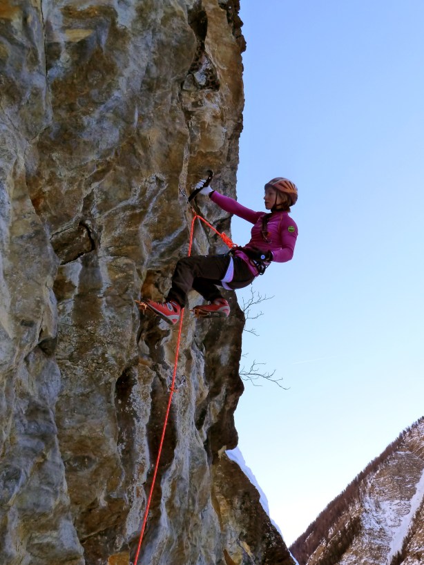Marjorie Juarez gagne chez les femmes, ici dans un D7 Marjorie Juarez gagne chez les femmes, ici dans un D7