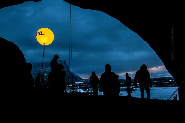 L'éclairage Petzl avec les ballons éclairant