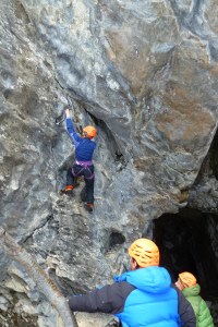 Florence Pinet dans sa première voie de dry