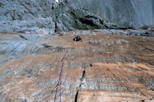 L7, 7b avec un rocher toujours aussi sculpté !